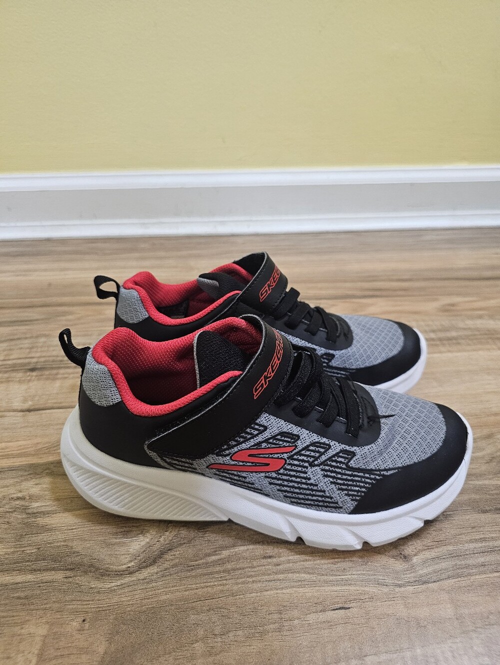Skechers + Crocs Big Boy Bundle - Picture 4 of 16
